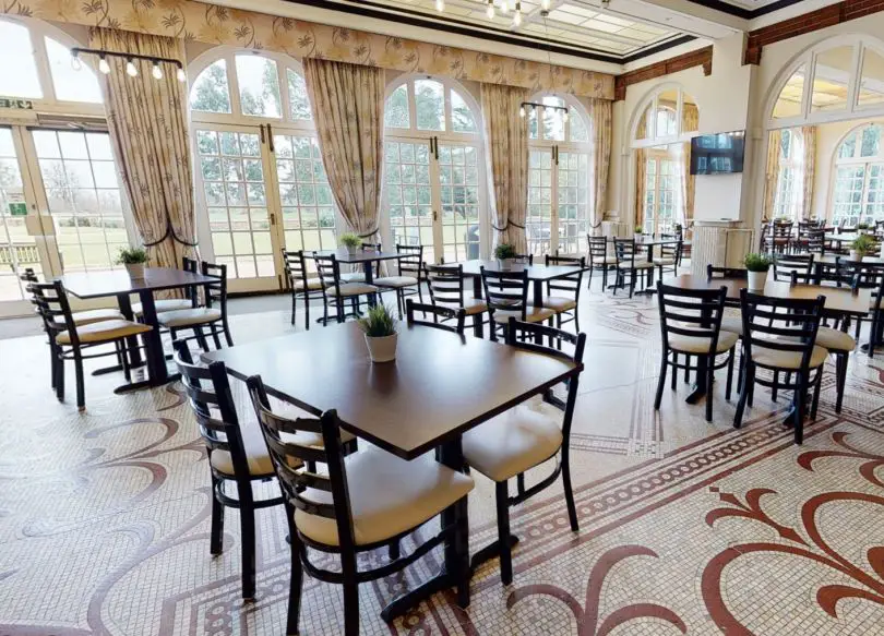 Garden lounge at High Leigh